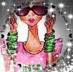 Meet your Posher, Frederika